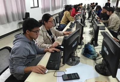 最適合貧困生報考的4個大學(xué)專業(yè)，就業(yè)前景廣闊，薪資優(yōu)厚